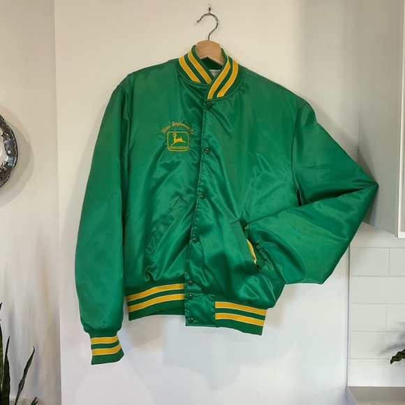 Holloway John Deere bomber jacket. Embroidered Sloan implement co. Men’s large - Picture 10 of 13